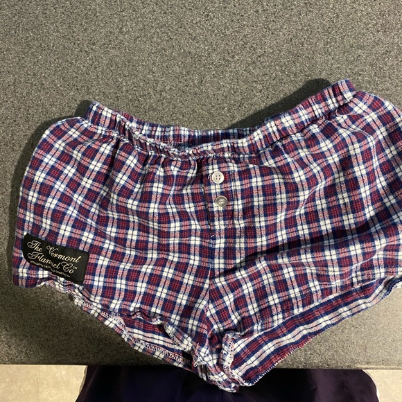 PJ’s - Picture 1 of 2